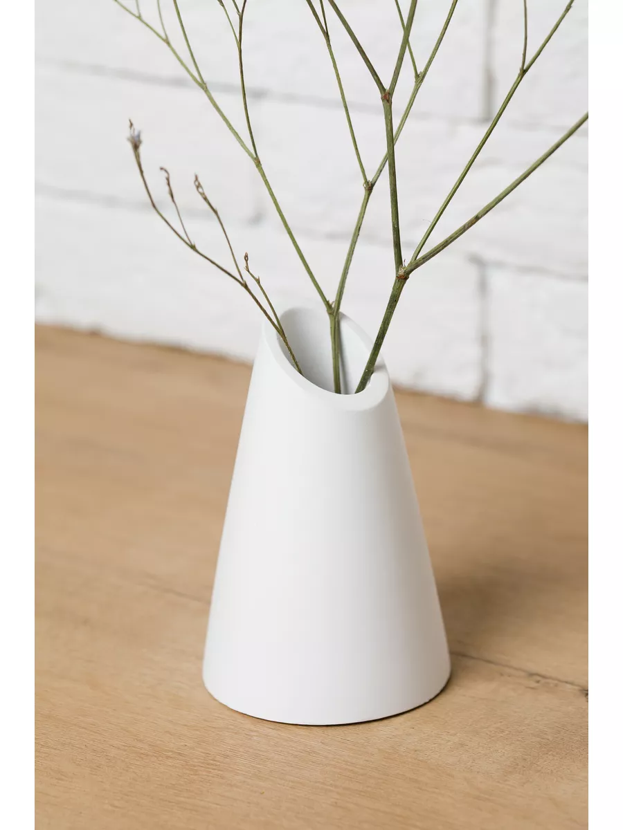 Высокая белая ваза из гипса Home Etudes